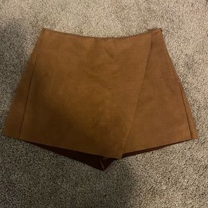 Forever 21 suede skort